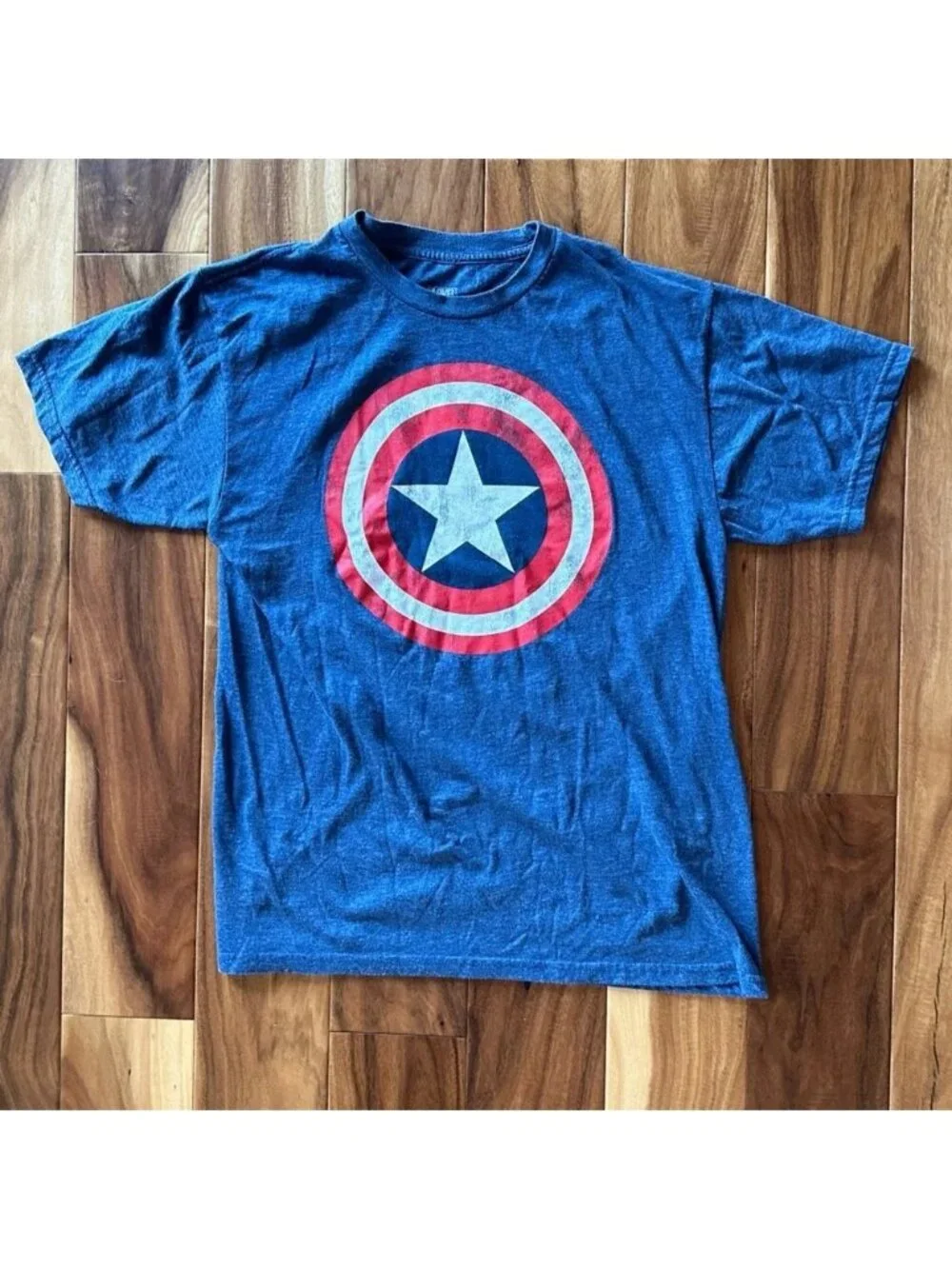 Marvel Captain America Shield T-Shirt size Medium